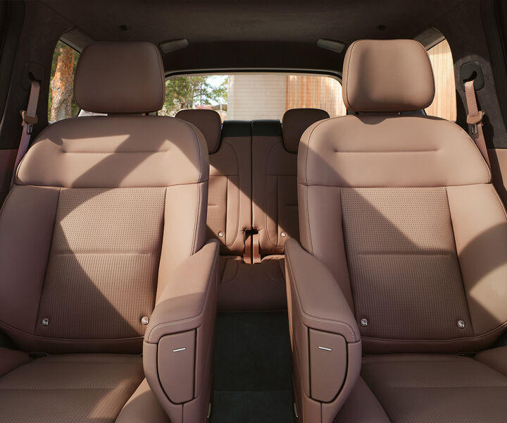 NIO - modellen - EL8 - interieur stoelen - page image