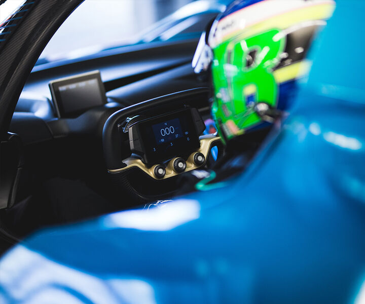 NIO - modellen - EP9 - cockpit - page image 