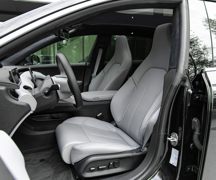 NIO - ET5 - Interieur - Sportieve stoelen - Page image